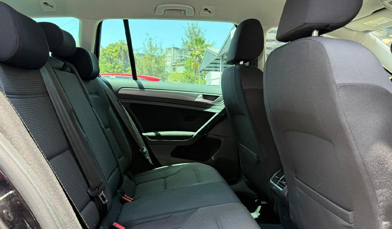 Volkswagen Golf Variant 2018 full