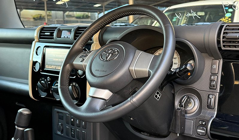 Toyota FJ Cruiser 2018 full