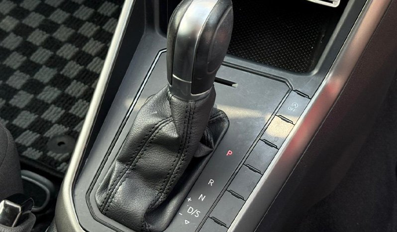 Volkswagen POLO 2018 full