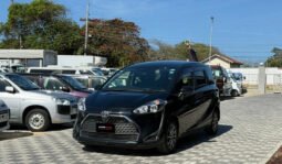 
Toyota Sienta 2018 full									
