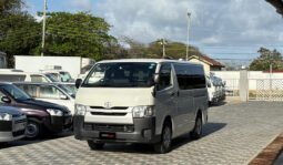 
Toyota Regius Van 2018 full									