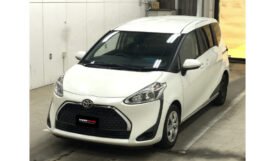 Toyota Sienta 2018