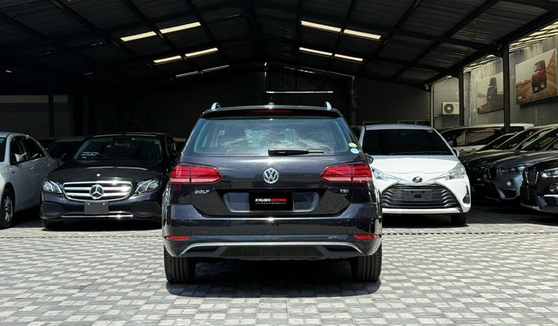 Volkswagen Golf Variant 2018 full