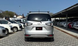 Toyota Sienta 2018