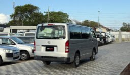 Toyota Hiace 2018 full
