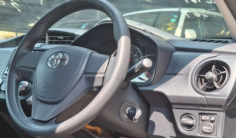 Toyota Corolla Fielder 2018 full