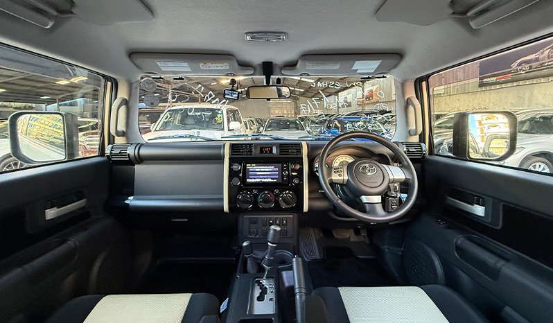 Toyota FJ Cruiser 2018 full