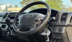 Toyota Hiace 2018 full