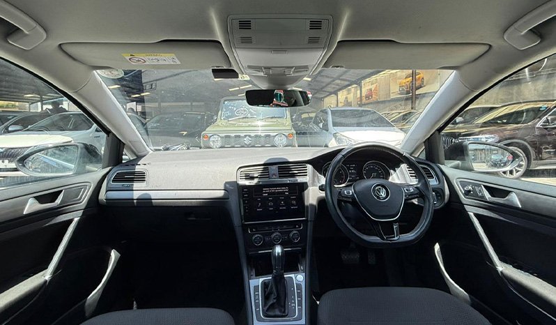 Volkswagen Golf Variant 2018 full