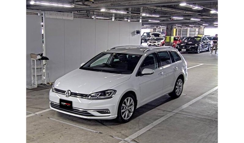 Volkswagen Golf Variant 2018 full