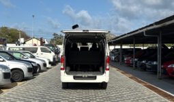 Toyota Hiace 2018 full
