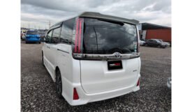 Toyota Noah 2018