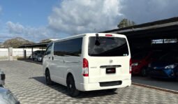 Toyota Hiace 2018 full