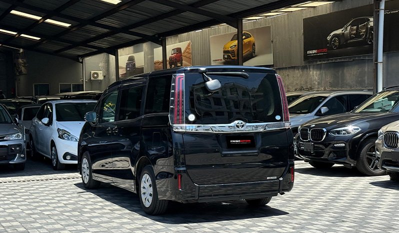 Toyota Noah 2019 full