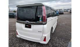 Toyota Noah 2018