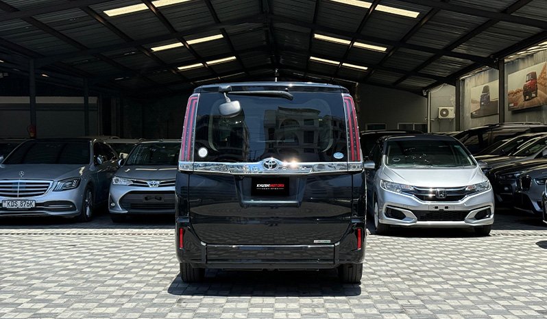 Toyota Noah 2019 full