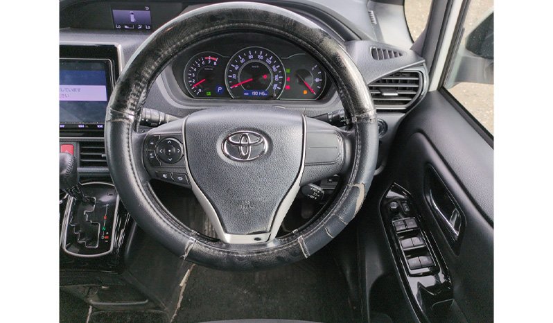 Toyota Noah 2018 full