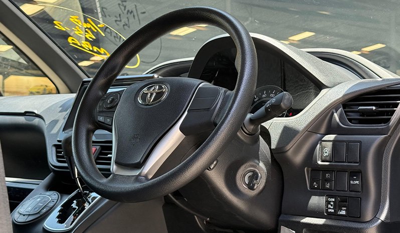 Toyota Noah 2019 full