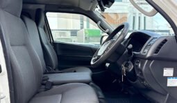 Toyota Hiace 2018 full