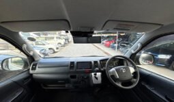 Toyota Hiace 2018 full