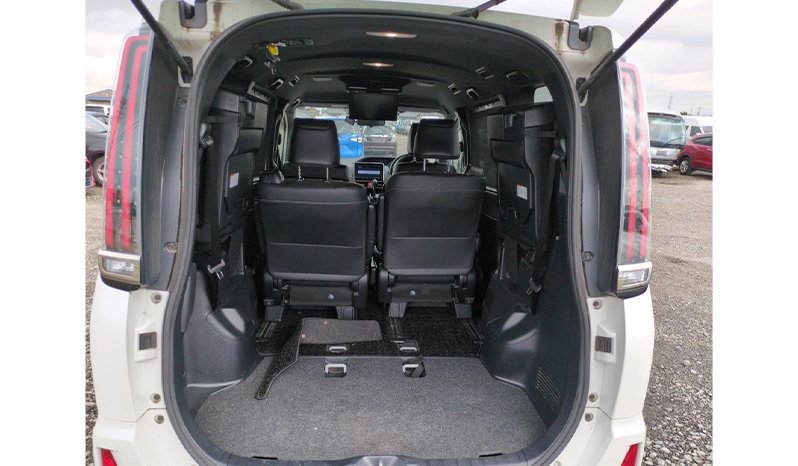 Toyota Noah 2018 full