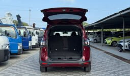 
Toyota Sienta 2018 full									
