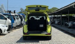
Toyota Sienta 2018 full									