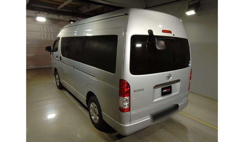 Toyota Hiace 2018 full