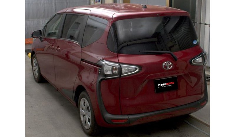 Toyota Sienta 2018 full
