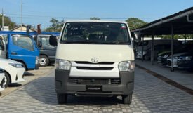 Toyota Hiace 2018