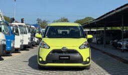 
Toyota Sienta 2018 full									