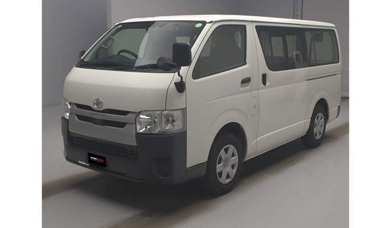 Toyota Hiace 2018 full