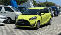 
Toyota Sienta 2018 full									