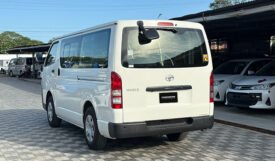 Toyota Hiace 2018