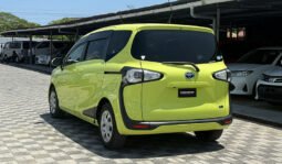 
Toyota Sienta 2018 full									