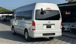 
Toyota Hiace 2018 full									