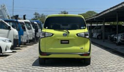 
Toyota Sienta 2018 full									