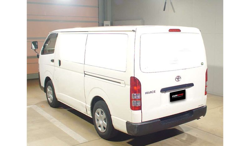 Toyota Hiace 2018 full