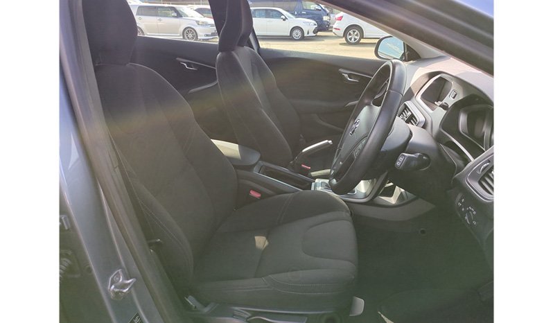 Volvo V40 2018 full