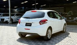 
Peugeot 208 2019 full									