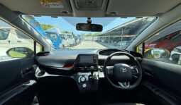 
Toyota Sienta 2018 full									