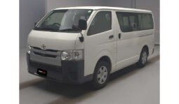 Toyota Hiace 2018 full