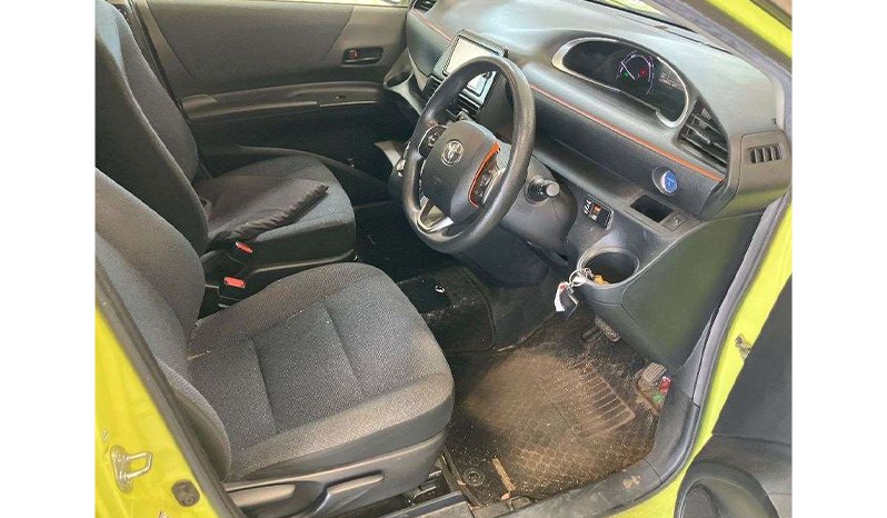 Toyota Sienta 2018 full