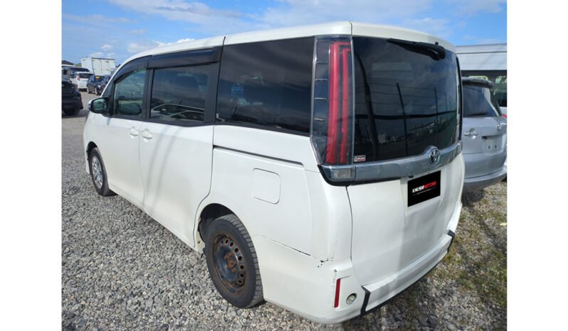 Toyota Noah 2019 full