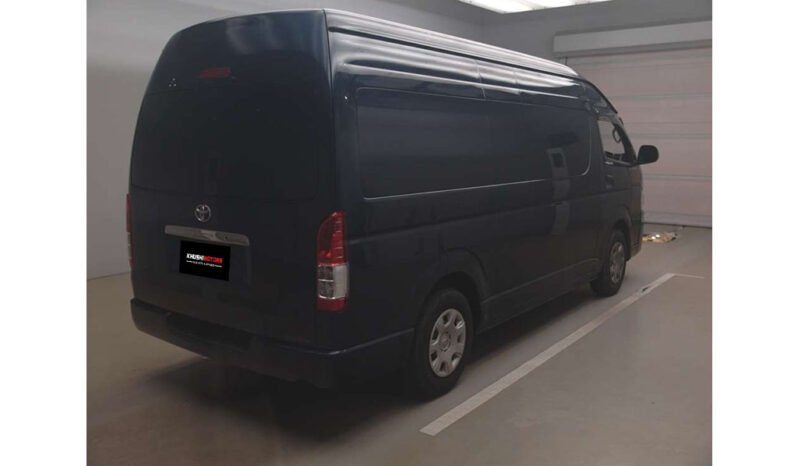 Toyota Hiace 2018 full
