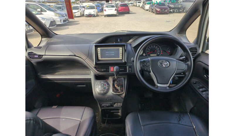 Toyota Noah 2019 full