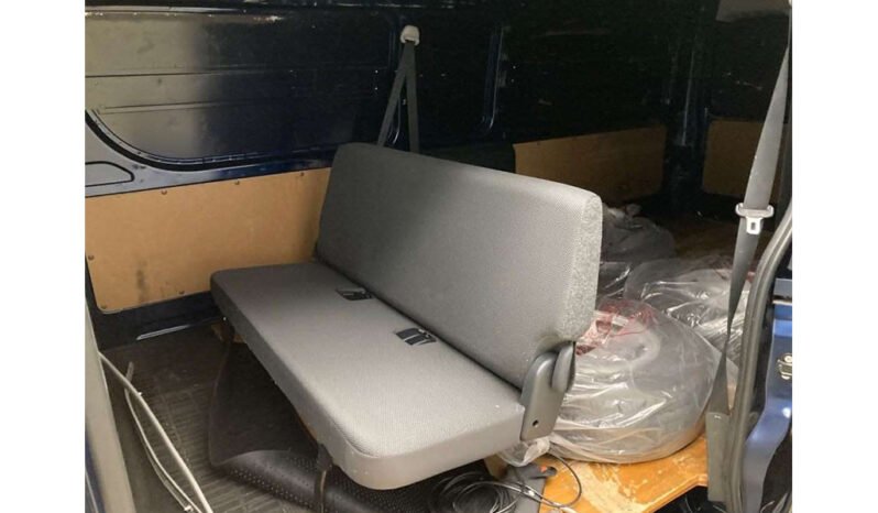 Toyota Hiace 2018 full