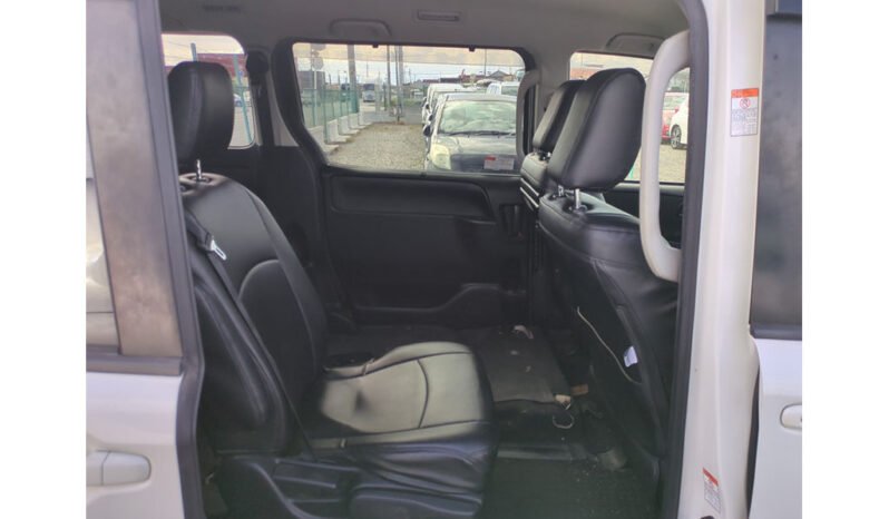 Toyota Noah 2019 full