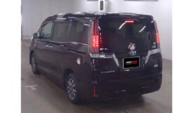 Toyota Esquire 2018