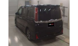 Toyota Noah 2018